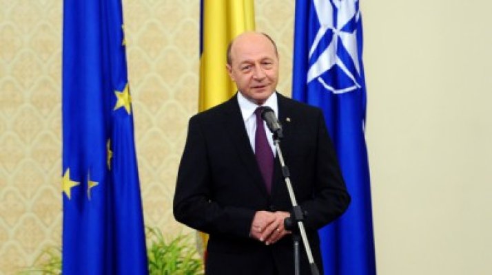 Băsescu LAUDĂ Guvernul: Avem, pentru prima dată de la Revoluţie, un sold pozitiv la comerţul exterior